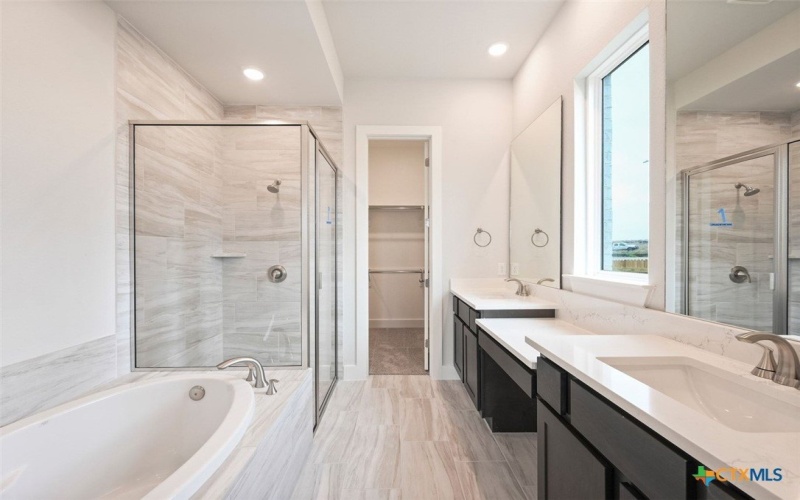 5134 Ellis Way, Schertz, TX 78108, 5 Bedrooms Bedrooms, ,5 BathroomsBathrooms,Residential,For Sale,5134 Ellis Way,0,593370