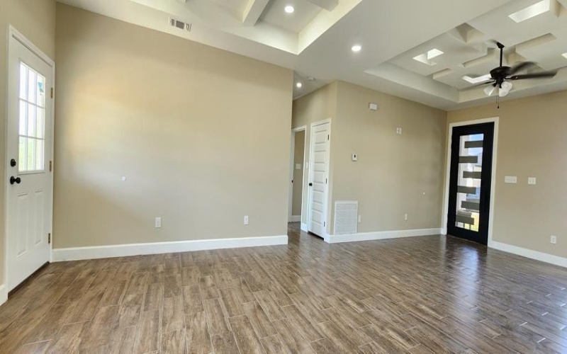 75 School Circle, Eagle Pass, TX 78852, 3 Bedrooms Bedrooms, ,2 BathroomsBathrooms,Residential,For Sale,75 School Circle,0,81335