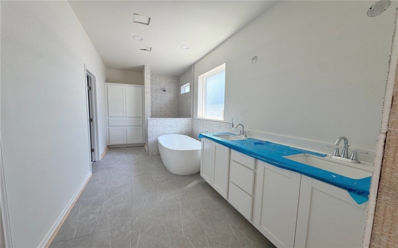 141 Broad Oak Drive, Rockport, TX 78382, 4 Bedrooms Bedrooms, ,3 BathroomsBathrooms,Residential,For Sale,141 Broad Oak Drive,0,464977