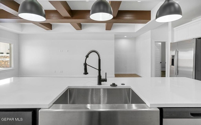 1108 Steel Hill Avenue, Santa Teresa, NM 88008, 4 Habitaciones Habitaciones , ,2 BañosBaños,Residential,En Venta,1108 Steel Hill Avenue,0,930795