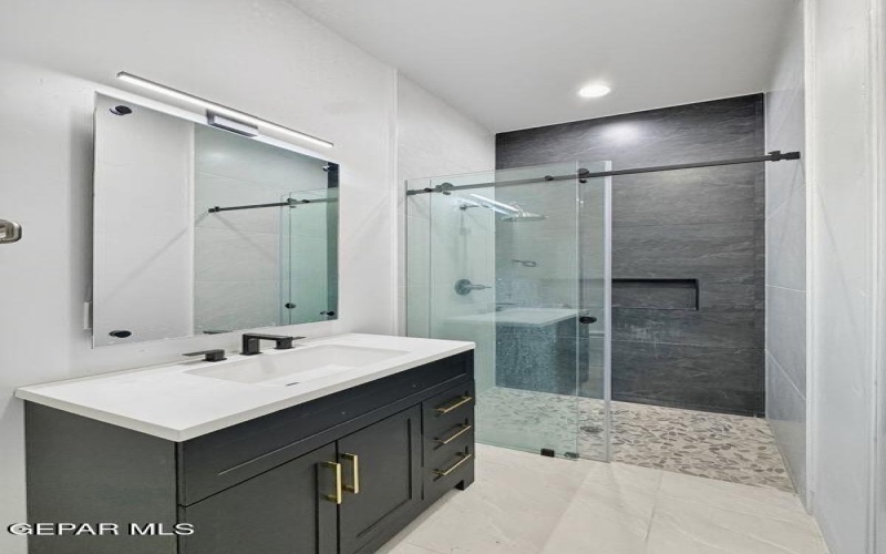 406 Del Rio View Drive, El Paso, TX 79932, 4 Bedrooms Bedrooms, ,1 BathroomBathrooms,Residential,For Sale,406 Del Rio View Drive,0,930806