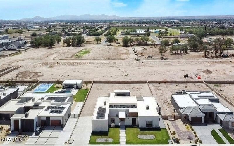 406 Del Rio View Drive, El Paso, TX 79932, 4 Bedrooms Bedrooms, ,1 BathroomBathrooms,Residential,For Sale,406 Del Rio View Drive,0,930806