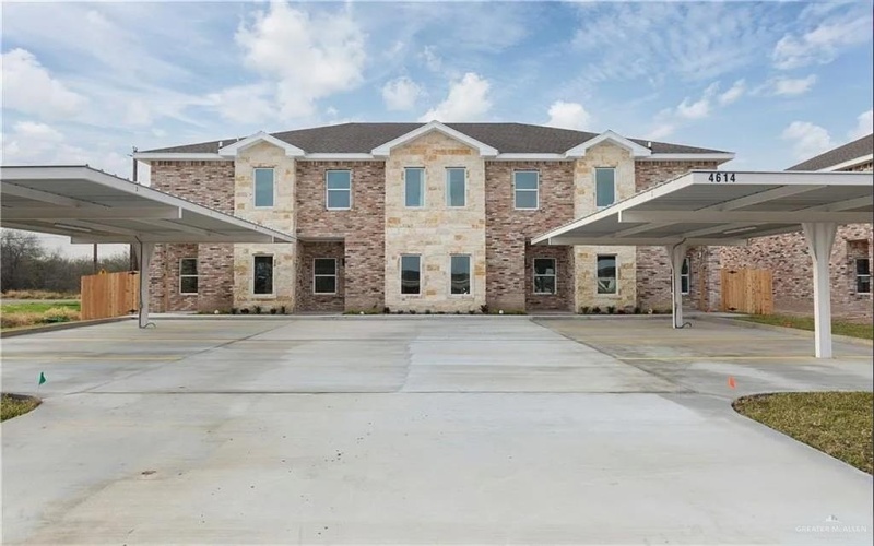 4614 W Huckleberry Street, Edinburg, TX 78541, ,Residential Multi Family,For Sale,4614 W Huckleberry Street,0,481523