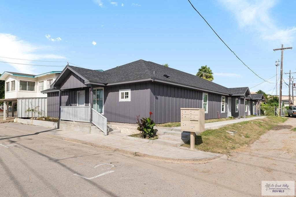 115 E 11TH ST., BROWNSVILLE, TX 78521, ,Residential Multi Family,For Sale,115 E 11TH ST.,0,29768712