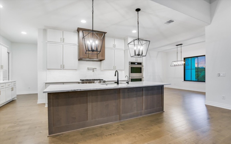 112 Nattie Woods, Horseshoe Bay, TX 78657, 4 Bedrooms Bedrooms, ,5 BathroomsBathrooms,Residential,For Sale,112 Nattie Woods,0,171596