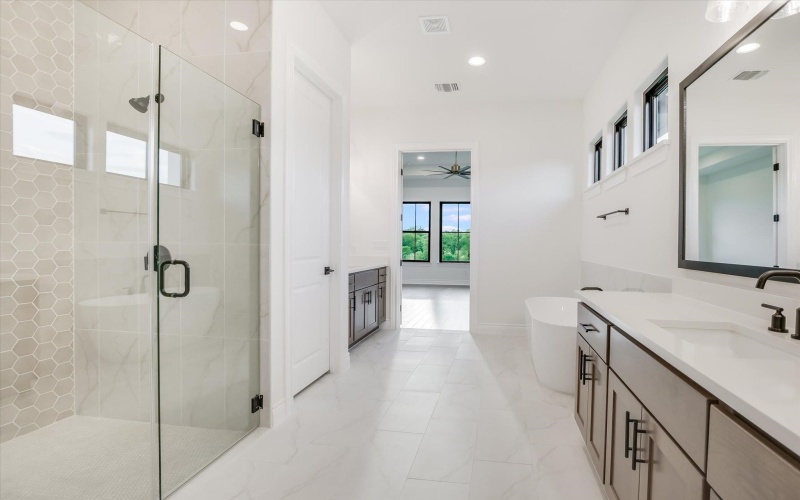 112 Nattie Woods, Horseshoe Bay, TX 78657, 4 Bedrooms Bedrooms, ,5 BathroomsBathrooms,Residential,For Sale,112 Nattie Woods,0,171596