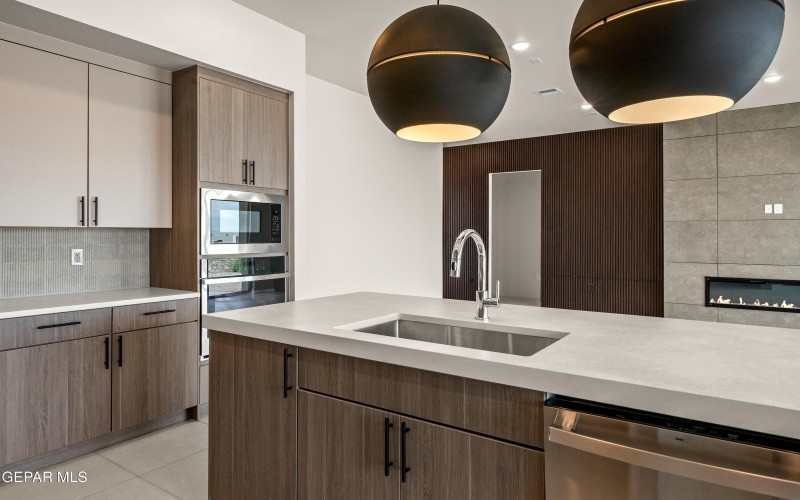 321 Blue Valley, Horizon City, TX 79928, 6 Habitaciones Habitaciones , ,3 BañosBaños,Residential,En Venta,321 Blue Valley,0,921384