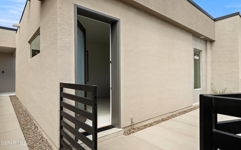 321 Blue Valley, Horizon City, TX 79928, 6 Habitaciones Habitaciones , ,3 BañosBaños,Residential,En Venta,321 Blue Valley,0,921384