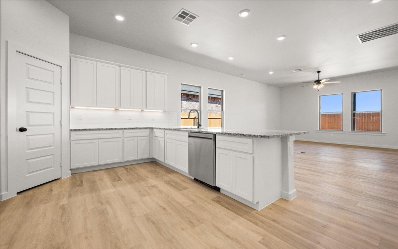 2310 Abbeville Avenue, Wolfforth, TX 79382, 3 Habitaciones Habitaciones , ,2 BañosBaños,Residential,En Venta,2310 Abbeville Avenue,0,202560885