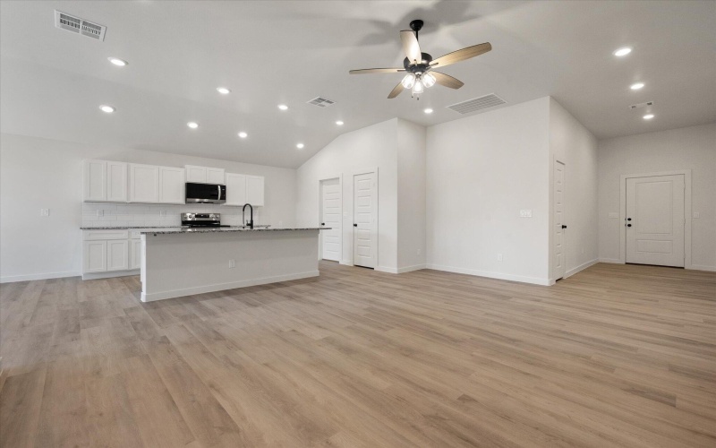 2312 Abbeville Avenue, Wolfforth, TX 79382, 3 Bedrooms Bedrooms, ,2 BathroomsBathrooms,Residential,For Sale,2312 Abbeville Avenue,0,202560886