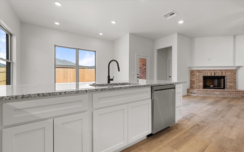 2406 Abbeville Avenue, Wolfforth, TX 79382, 4 Habitaciones Habitaciones , ,2 BañosBaños,Residential,En Venta,2406 Abbeville Avenue,0,202560887