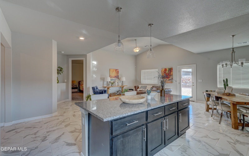 12925 Pontesbury Drive, El Paso, TX 79928, 4 Habitaciones Habitaciones , ,1 BañoBaños,Residential,En Venta,12925 Pontesbury Drive,921177
