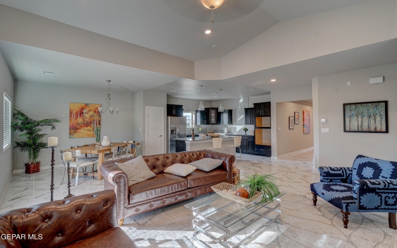 12925 Pontesbury Drive, El Paso, TX 79928, 4 Habitaciones Habitaciones , ,1 BañoBaños,Residential,En Venta,12925 Pontesbury Drive,921177