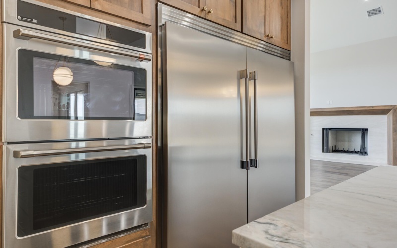 14102 Salisbury Avenue, Lubbock, TX 79424, 4 Habitaciones Habitaciones , ,5 BañosBaños,Residential,En Venta,14102 Salisbury Avenue,0,202560911