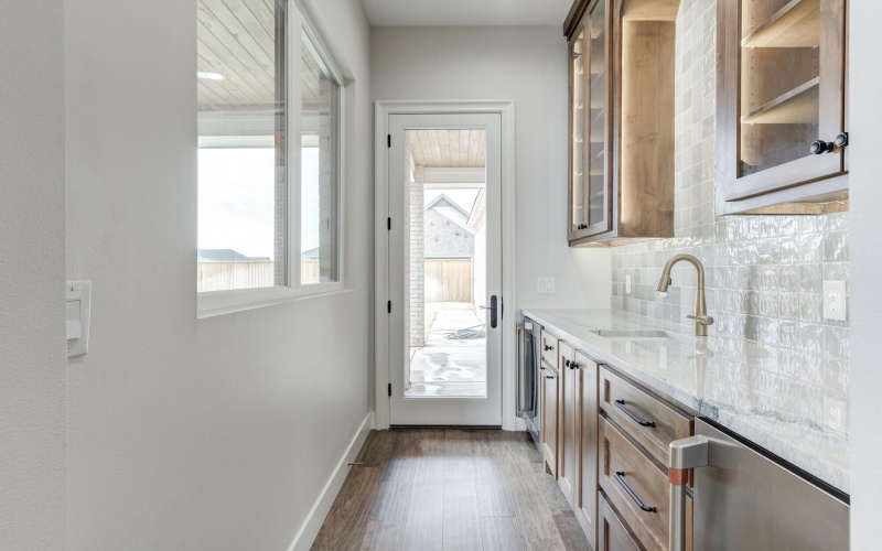 14102 Salisbury Avenue, Lubbock, TX 79424, 4 Habitaciones Habitaciones , ,5 BañosBaños,Residential,En Venta,14102 Salisbury Avenue,0,202560911