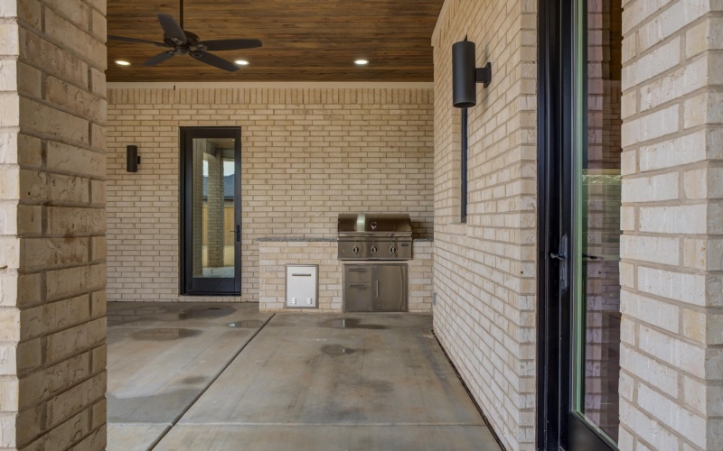 14102 Salisbury Avenue, Lubbock, TX 79424, 4 Habitaciones Habitaciones , ,5 BañosBaños,Residential,En Venta,14102 Salisbury Avenue,0,202560911