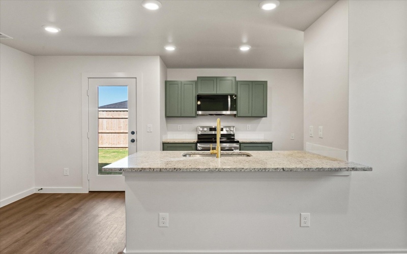 8310 24th Street, Lubbock, TX 79407, 2 Habitaciones Habitaciones , ,2 BañosBaños,Residential,En Venta,8310 24th Street,0,202560913