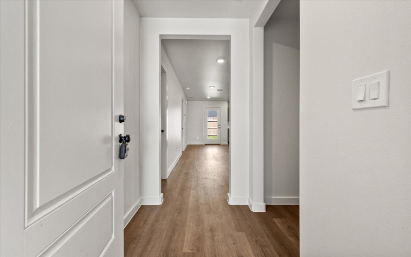 8310 24th Street, Lubbock, TX 79407, 2 Habitaciones Habitaciones , ,2 BañosBaños,Residential,En Venta,8310 24th Street,0,202560913