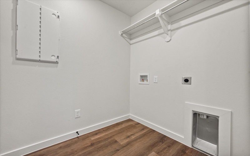 8310 24th Street, Lubbock, TX 79407, 2 Habitaciones Habitaciones , ,2 BañosBaños,Residential,En Venta,8310 24th Street,0,202560913