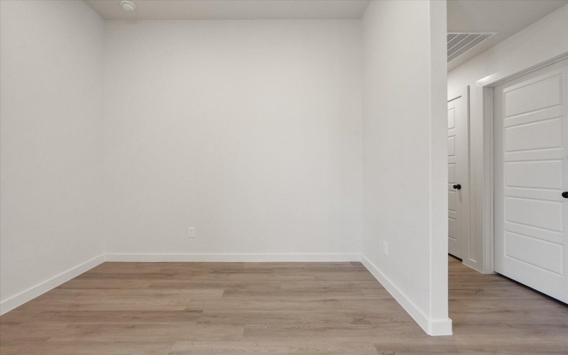 1620 N Clinton Avenue, Lubbock, TX 79416, 3 Habitaciones Habitaciones , ,2 BañosBaños,Residential,En Venta,1620 N Clinton Avenue,0,202560914
