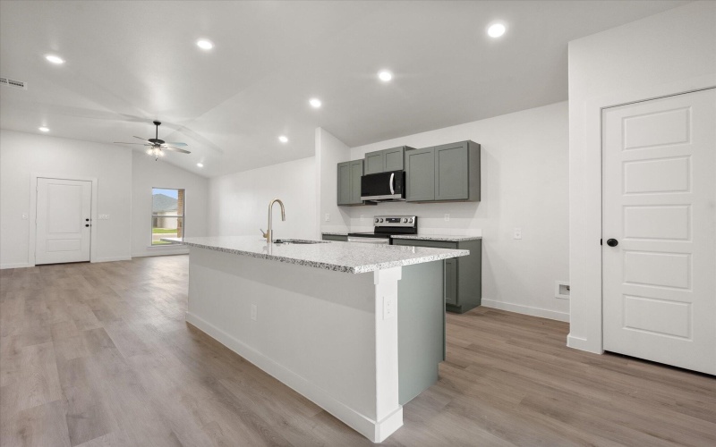 1620 N Clinton Avenue, Lubbock, TX 79416, 3 Habitaciones Habitaciones , ,2 BañosBaños,Residential,En Venta,1620 N Clinton Avenue,0,202560914