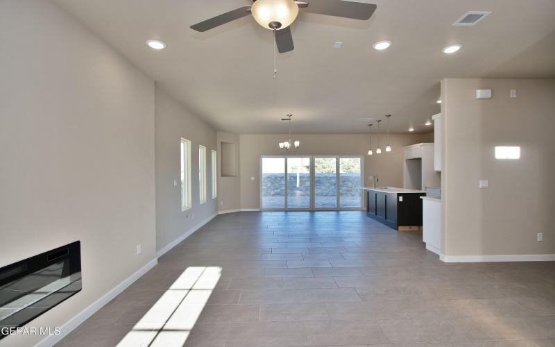 5905 Ruidoso Downs Street, El Paso, TX 79932, 4 Habitaciones Habitaciones , ,1 BañoBaños,Residential,En Venta,5905 Ruidoso Downs Street,921385