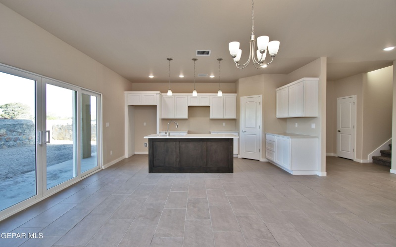 5905 Ruidoso Downs Street, El Paso, TX 79932, 4 Habitaciones Habitaciones , ,1 BañoBaños,Residential,En Venta,5905 Ruidoso Downs Street,921385