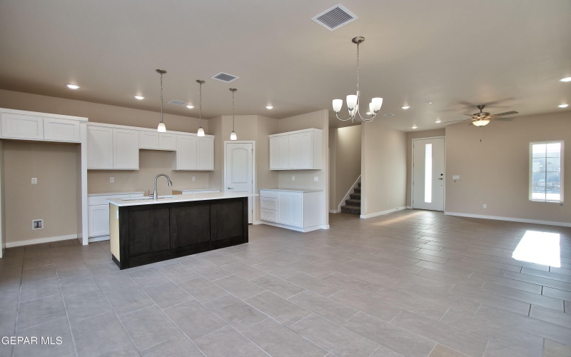 5905 Ruidoso Downs Street, El Paso, TX 79932, 4 Habitaciones Habitaciones , ,1 BañoBaños,Residential,En Venta,5905 Ruidoso Downs Street,921385