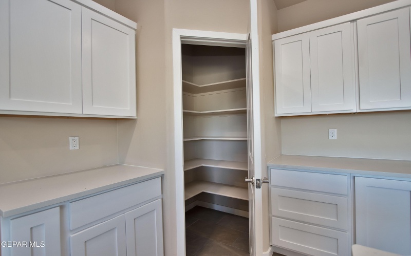 5905 Ruidoso Downs Street, El Paso, TX 79932, 4 Habitaciones Habitaciones , ,1 BañoBaños,Residential,En Venta,5905 Ruidoso Downs Street,921385