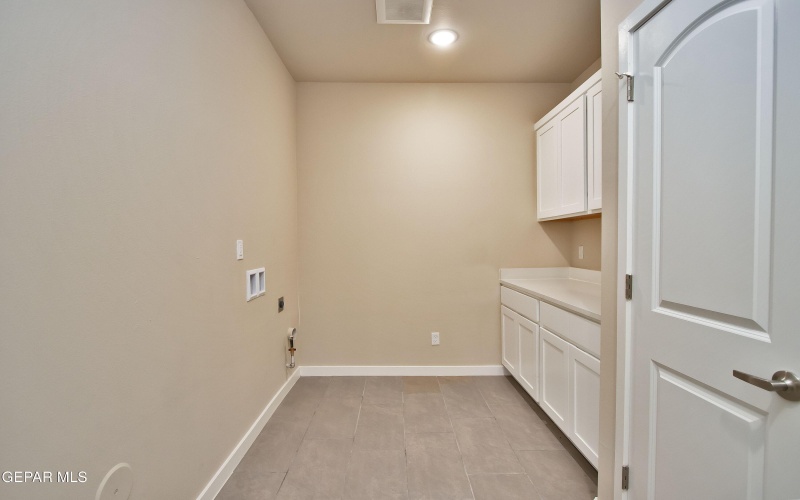 5905 Ruidoso Downs Street, El Paso, TX 79932, 4 Habitaciones Habitaciones , ,1 BañoBaños,Residential,En Venta,5905 Ruidoso Downs Street,921385