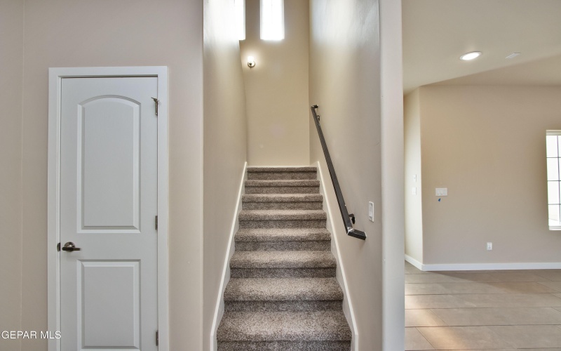 5905 Ruidoso Downs Street, El Paso, TX 79932, 4 Habitaciones Habitaciones , ,1 BañoBaños,Residential,En Venta,5905 Ruidoso Downs Street,921385