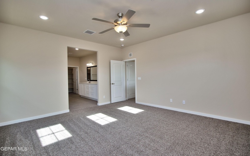 5905 Ruidoso Downs Street, El Paso, TX 79932, 4 Habitaciones Habitaciones , ,1 BañoBaños,Residential,En Venta,5905 Ruidoso Downs Street,921385
