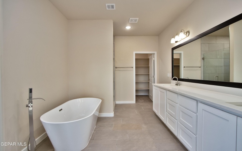 5905 Ruidoso Downs Street, El Paso, TX 79932, 4 Habitaciones Habitaciones , ,1 BañoBaños,Residential,En Venta,5905 Ruidoso Downs Street,921385