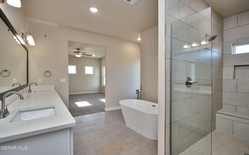 5905 Ruidoso Downs Street, El Paso, TX 79932, 4 Habitaciones Habitaciones , ,1 BañoBaños,Residential,En Venta,5905 Ruidoso Downs Street,921385