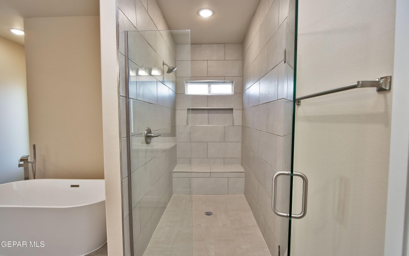 5905 Ruidoso Downs Street, El Paso, TX 79932, 4 Habitaciones Habitaciones , ,1 BañoBaños,Residential,En Venta,5905 Ruidoso Downs Street,921385