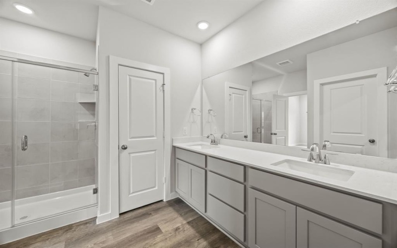 413 Llano Lane, Red Oak, TX 75154, 3 Habitaciones Habitaciones , ,3 BañosBaños,Residential,En Venta,413 Llano Lane,0,21066380