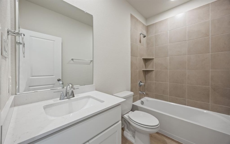 409 Llano Lane, Red Oak, TX 75154, 4 Habitaciones Habitaciones , ,3 BañosBaños,Residential,En Venta,409 Llano Lane,0,21066381