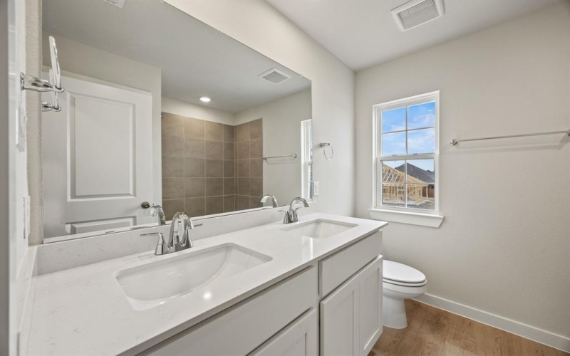 409 Llano Lane, Red Oak, TX 75154, 4 Habitaciones Habitaciones , ,3 BañosBaños,Residential,En Venta,409 Llano Lane,0,21066381