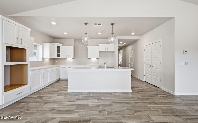 12929 Pontesbury Drive, El Paso, TX 79928, 4 Habitaciones Habitaciones , ,1 BañoBaños,Residential,En Venta,12929 Pontesbury Drive,0,921179