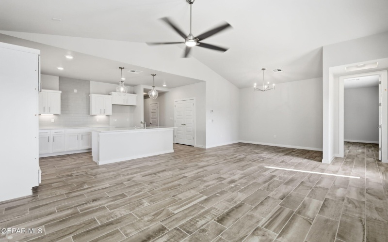 12929 Pontesbury Drive, El Paso, TX 79928, 4 Habitaciones Habitaciones , ,1 BañoBaños,Residential,En Venta,12929 Pontesbury Drive,0,921179