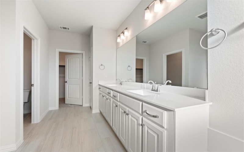 15037 Green Bluff Drive, Aledo, TX 76008, 3 Bedrooms Bedrooms, ,2 BathroomsBathrooms,Residential,For Sale,15037 Green Bluff Drive,0,21066594