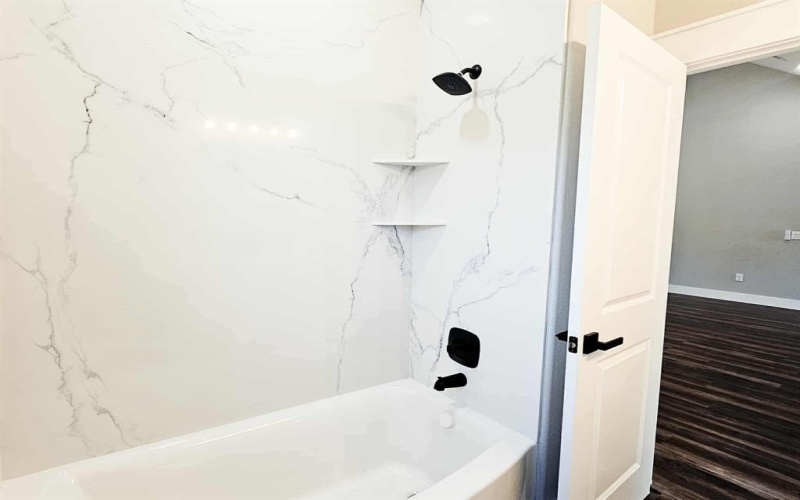 1701 Cathey Drive, Denison, TX 75020, 4 Habitaciones Habitaciones , ,3 BañosBaños,Residential,En Venta,1701 Cathey Drive,0,21063187