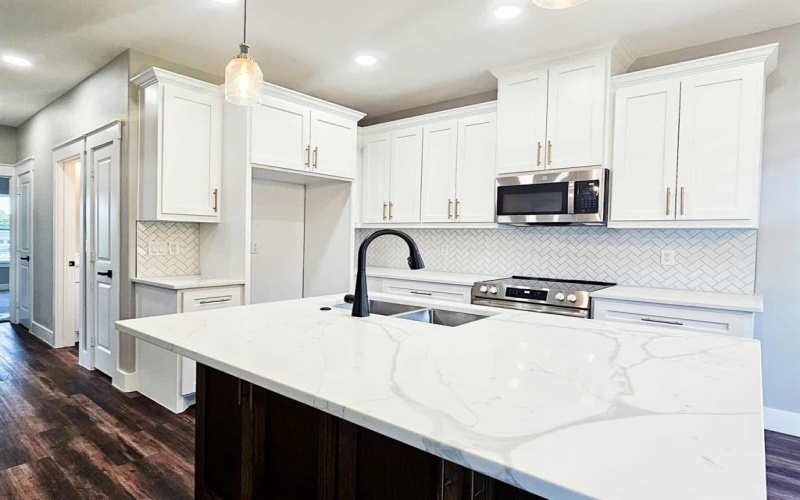 1701 Cathey Drive, Denison, TX 75020, 4 Habitaciones Habitaciones , ,3 BañosBaños,Residential,En Venta,1701 Cathey Drive,0,21063187