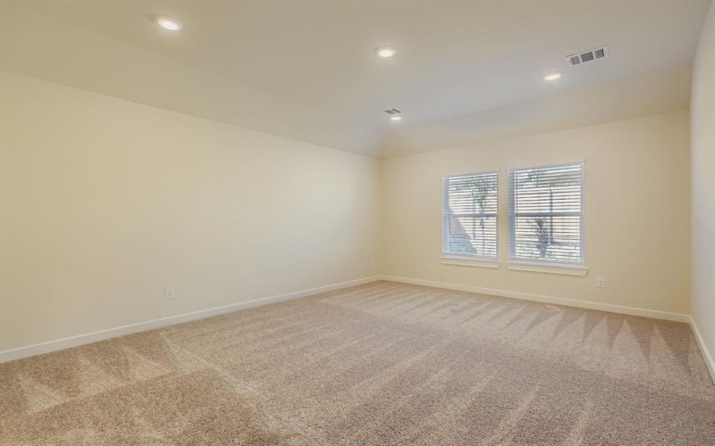 326 Amberville Drive, Red Oak, TX 75154, 3 Bedrooms Bedrooms, ,2 BathroomsBathrooms,Residential,For Sale,326 Amberville Drive,0,21066375