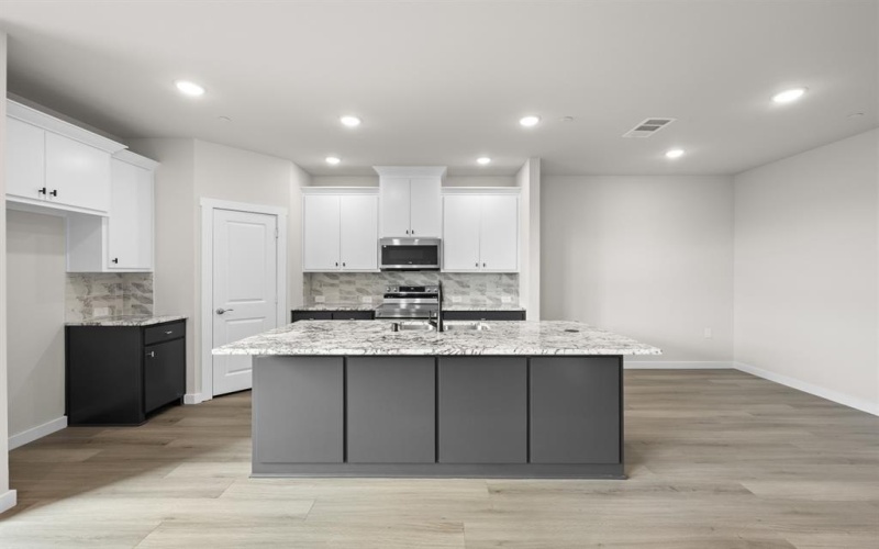 4615 Hawks Trail, Oak Point, TX 75068, 3 Bedrooms Bedrooms, ,2 BathroomsBathrooms,Residential,For Sale,4615 Hawks Trail,0,21067299