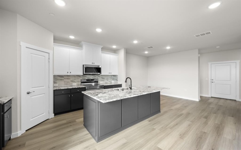 4615 Hawks Trail, Oak Point, TX 75068, 3 Bedrooms Bedrooms, ,2 BathroomsBathrooms,Residential,For Sale,4615 Hawks Trail,0,21067299