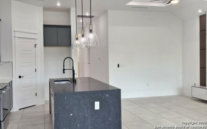 16123 Vaquero Dr, Atascosa, TX 78002, 4 Habitaciones Habitaciones , ,2 BañosBaños,Residential,En Venta,16123 Vaquero Dr,0,1909733