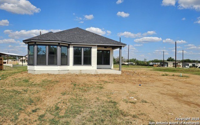 16123 Vaquero Dr, Atascosa, TX 78002, 4 Habitaciones Habitaciones , ,2 BañosBaños,Residential,En Venta,16123 Vaquero Dr,0,1909733