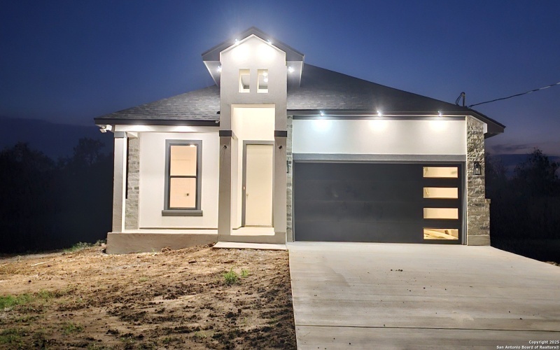 16123 Vaquero Dr, Atascosa, TX 78002, 4 Habitaciones Habitaciones , ,2 BañosBaños,Residential,En Venta,16123 Vaquero Dr,0,1909733