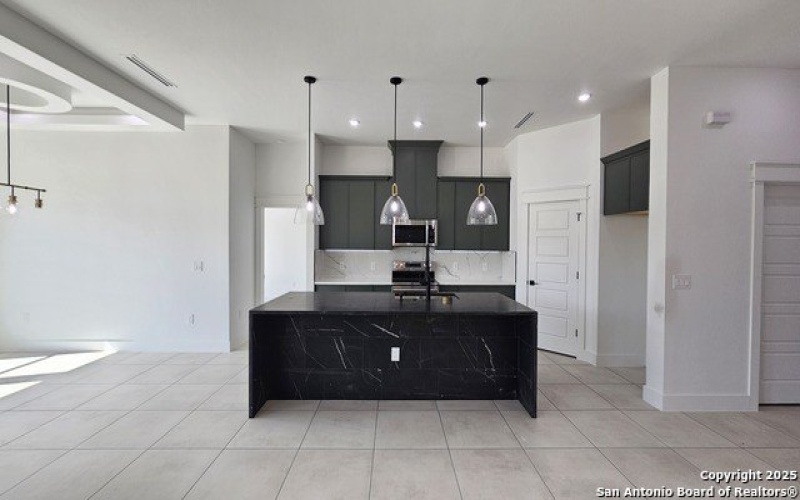 16123 Vaquero Dr, Atascosa, TX 78002, 4 Habitaciones Habitaciones , ,2 BañosBaños,Residential,En Venta,16123 Vaquero Dr,0,1909733